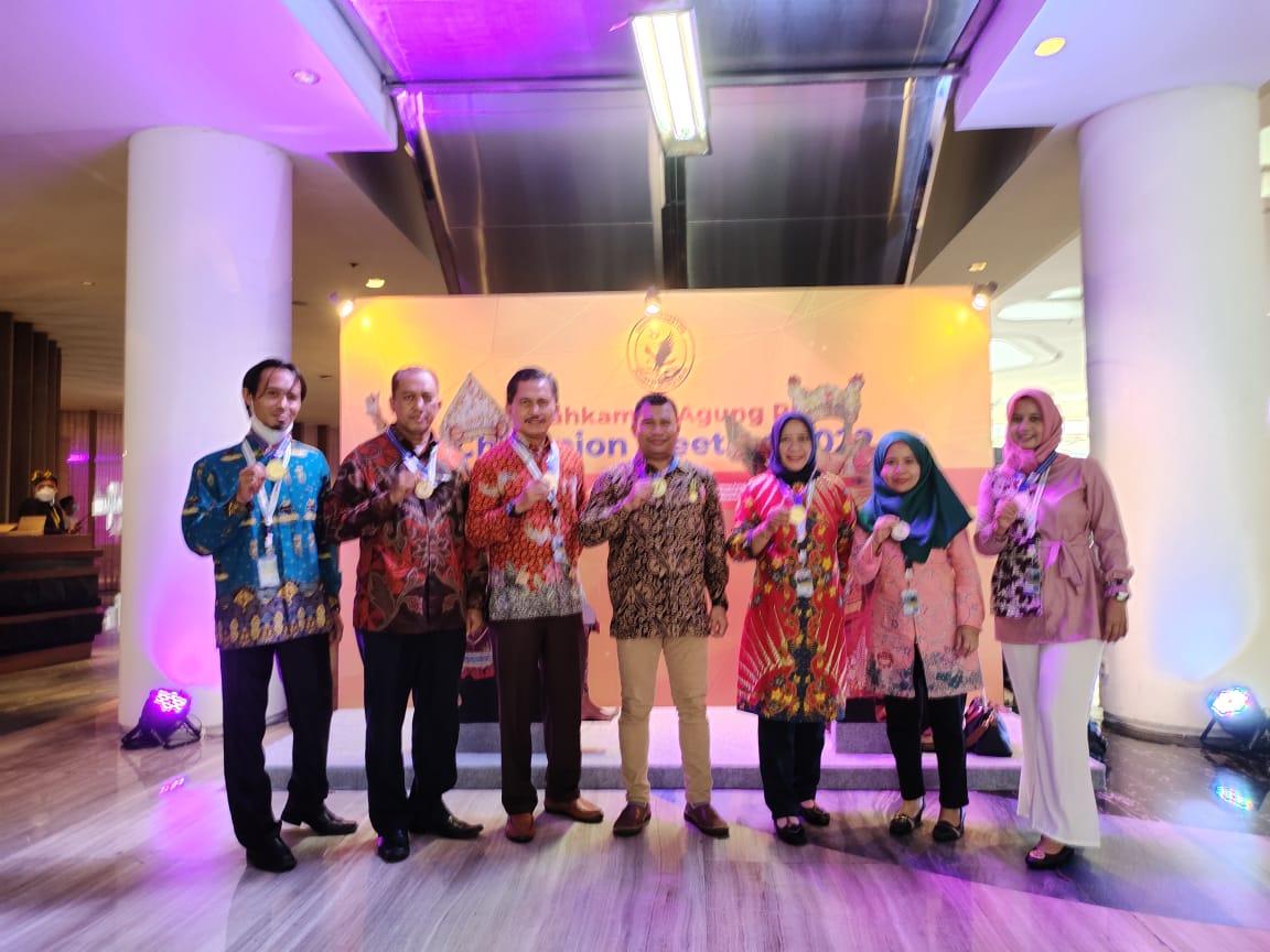 Champion Meeting 5