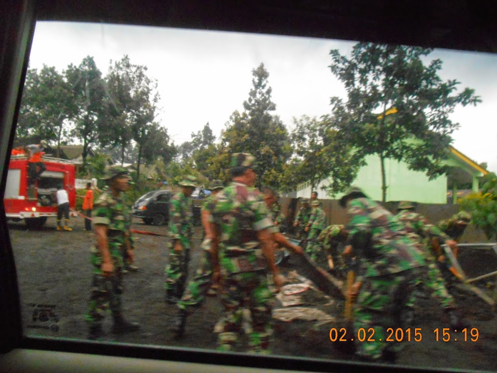 С Бали на Яву на прокатном авто, к вулканам  Иджен и Бромо.