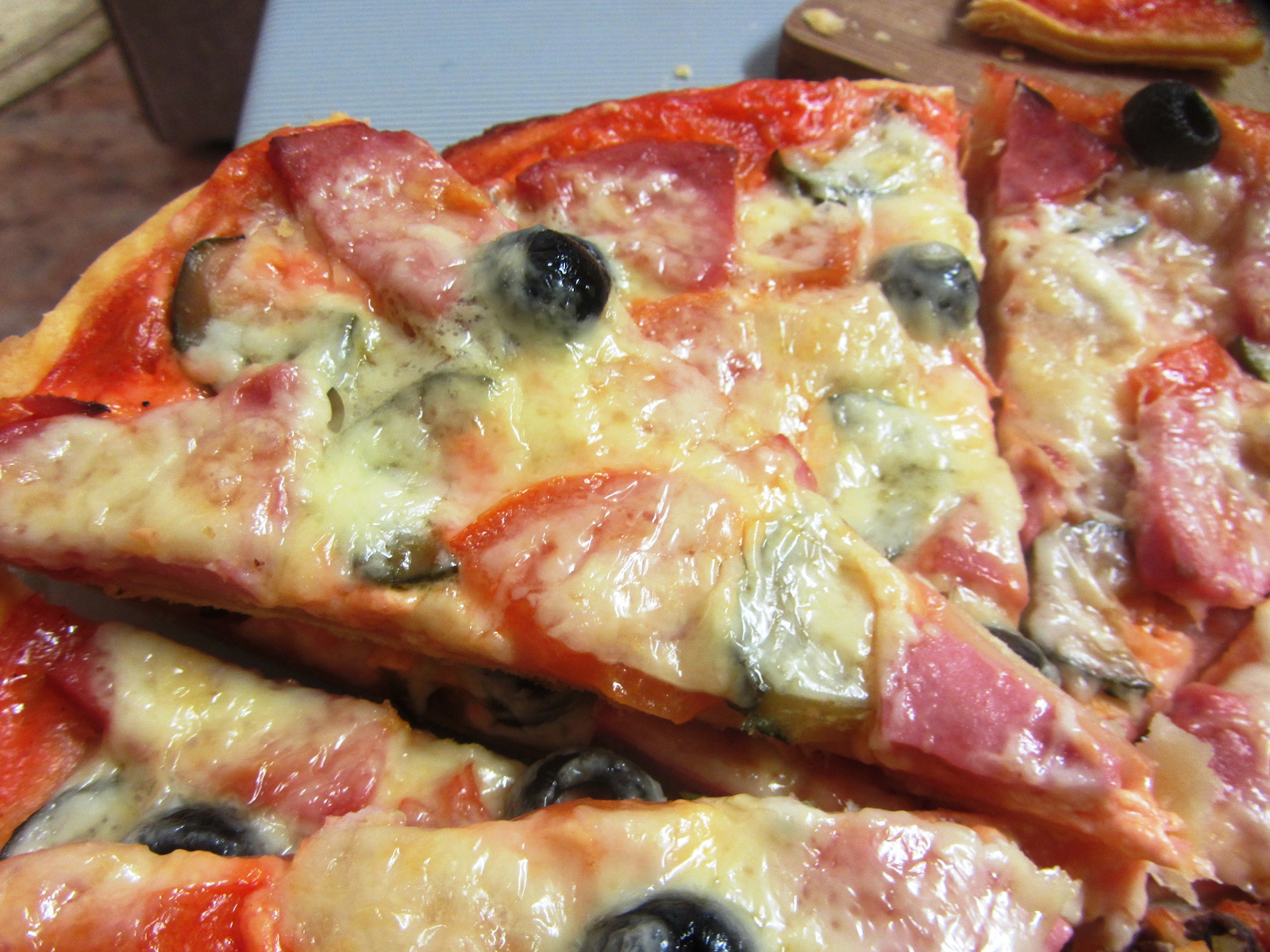 что нужно для приготовления пиццы в духовке из готового теста фото 54
