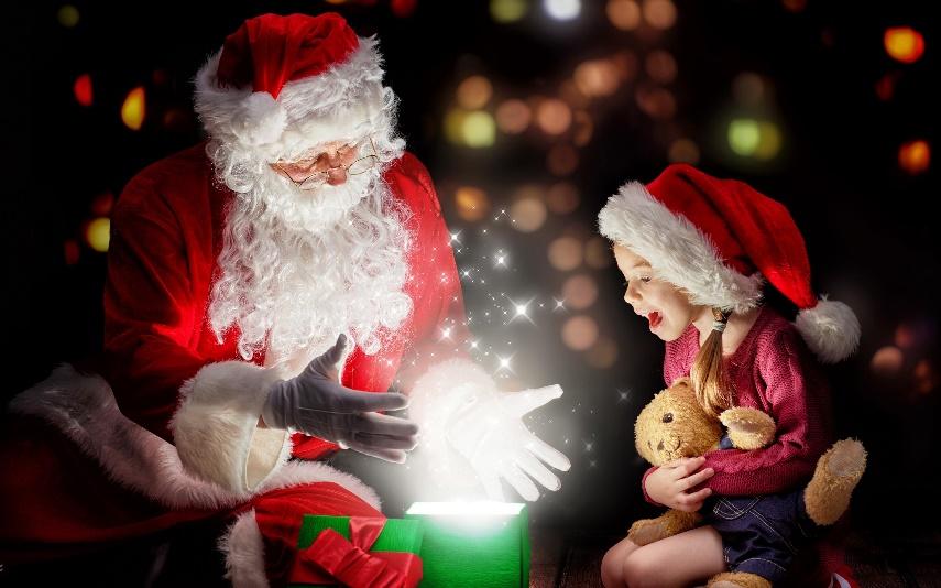 https://get.wallhere.com/photo/2880x1800-px-Christmas-holiday-new-seasonal-year-1791019.jpg