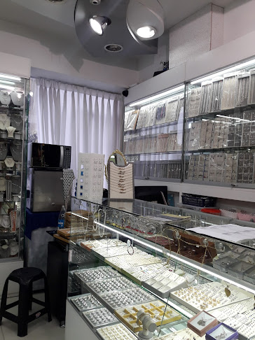 Centro Comercial El Virrey, Stand B-183, Av. España 2080, Trujillo 13001, Perú