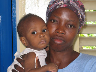 Ferna and Mom (Photo by John Carroll)