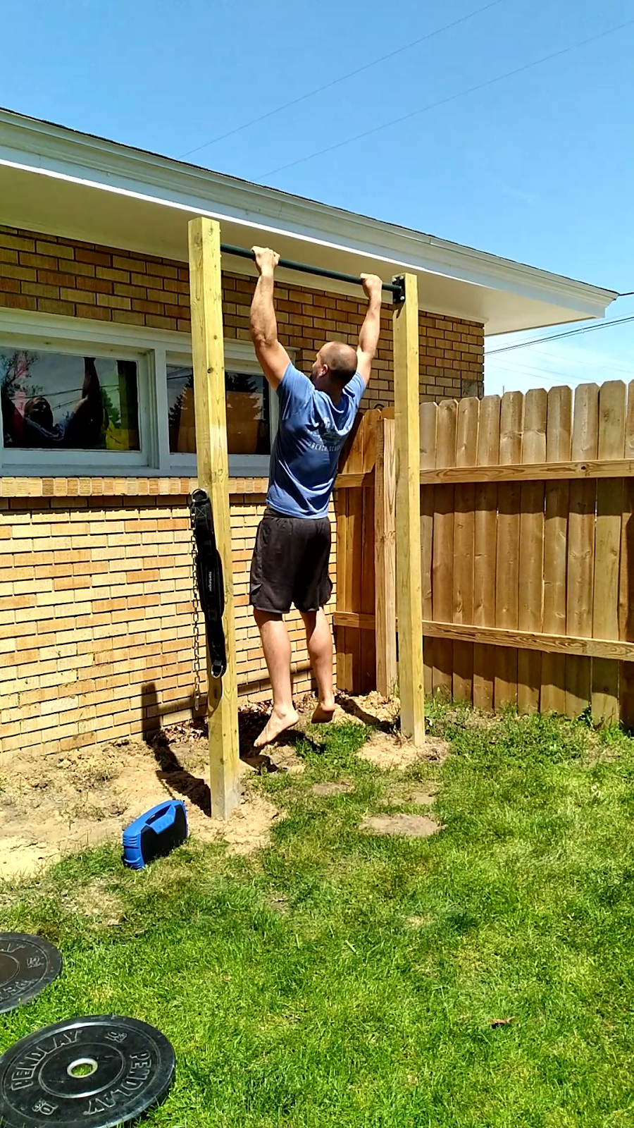 DIY Outdoor Pull-Up Bar Instructions - Garage Gym Experiment