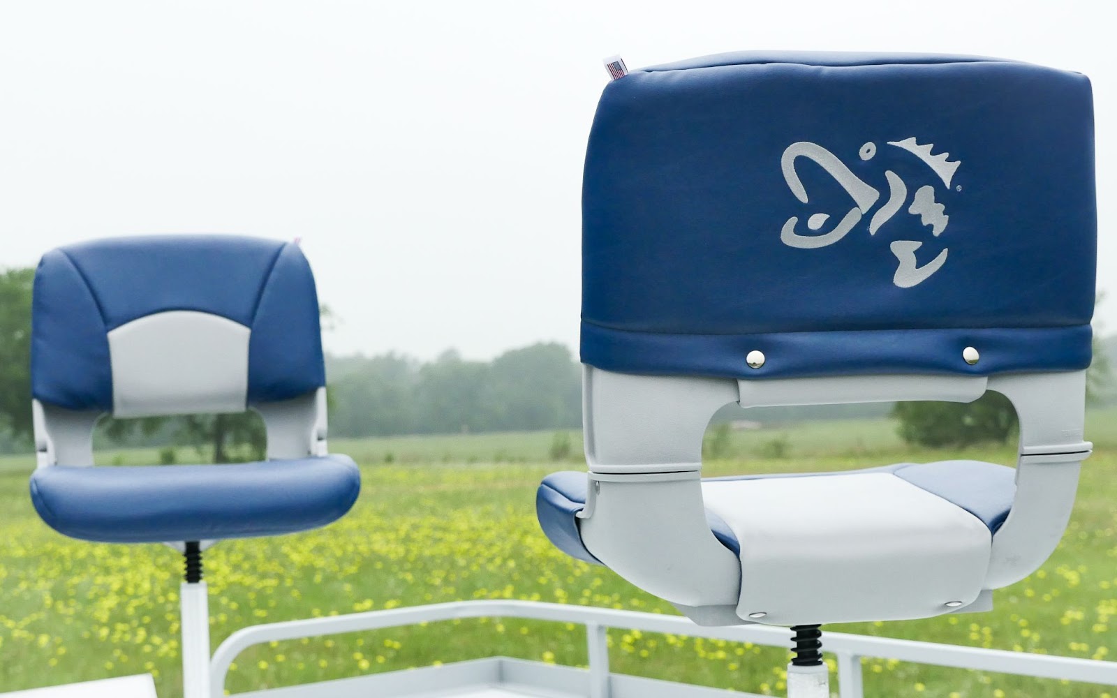 Tempress All Weather Seat with fish logo