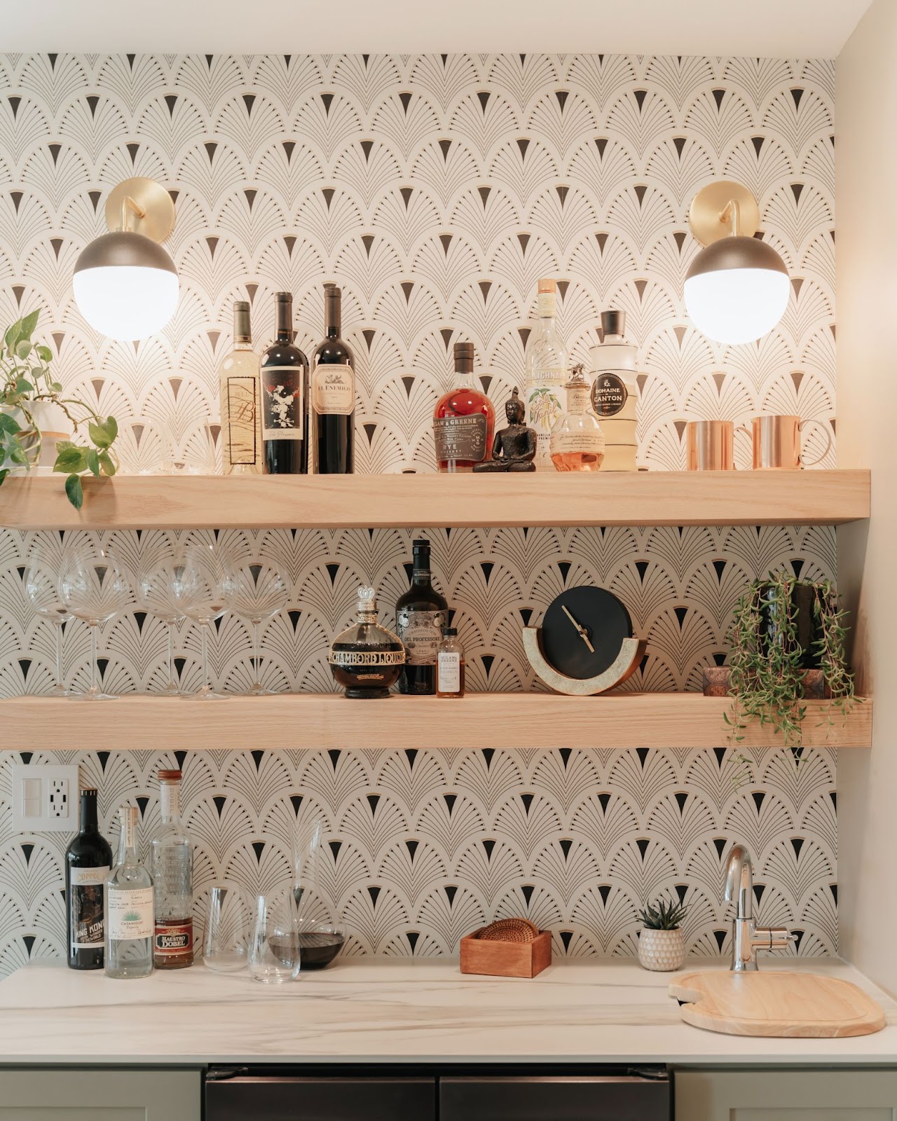 HOW TO DESIGN + STYLE A WET/DRY BAR image 1
