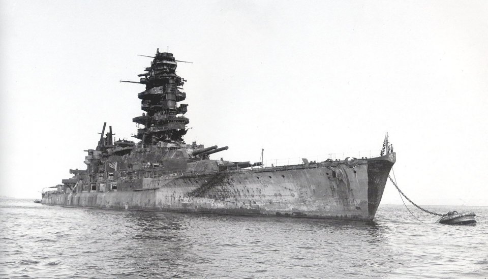 1920px-Japanese_Battleship_Nagato_1946.t