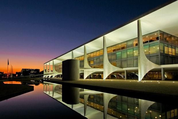 Por dentro do Palácio do Planalto, a sede do poder executivo no Brasil -  Casa Vogue | Edifícios