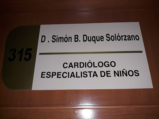Dr. Simón Duque Solórzano