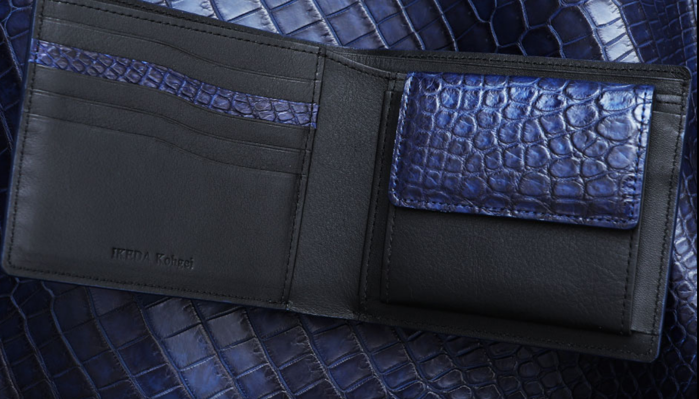 藍染めクロコダイル二つ折り財布の内装