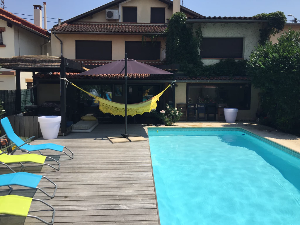 Swimmy vous propose une superbe piscine à Toulouse pour votre afterwork ! 