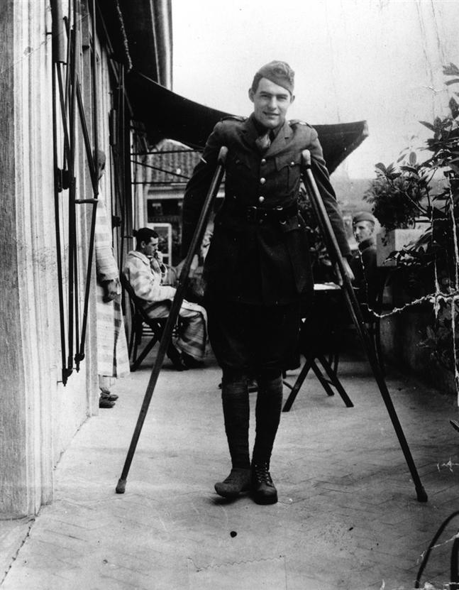 Эрнест Хемингуэй приходит в себя в миланском госпитале, 1918 год