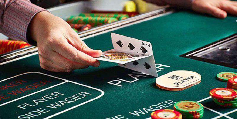 Khám phá bí mật về Baccarat online là gì