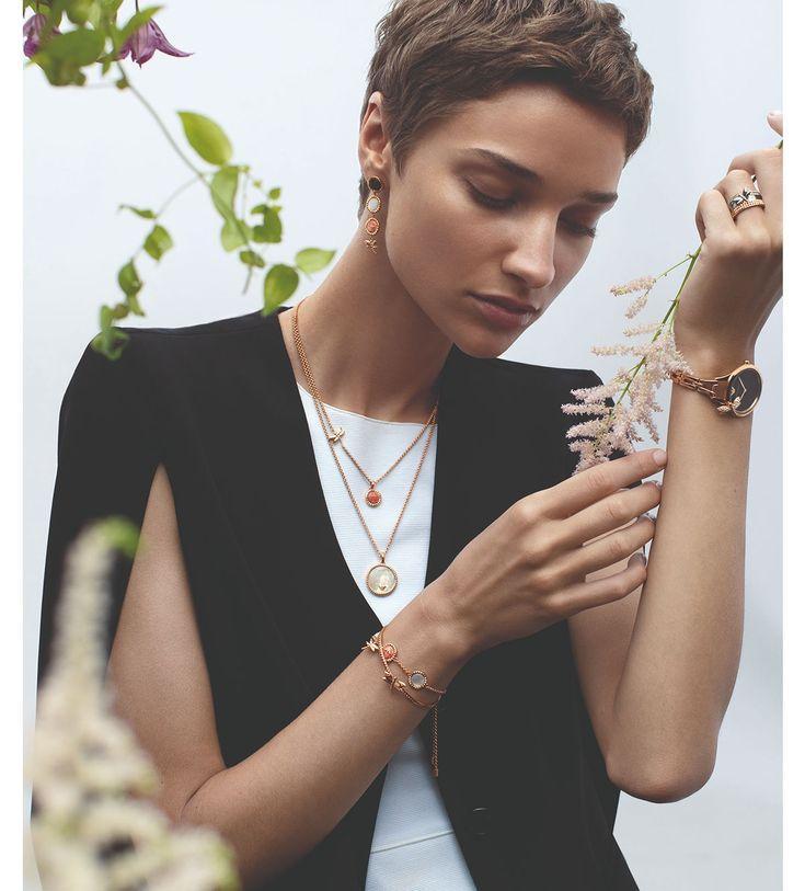 Gold Accessories For Women To Wear Every Day