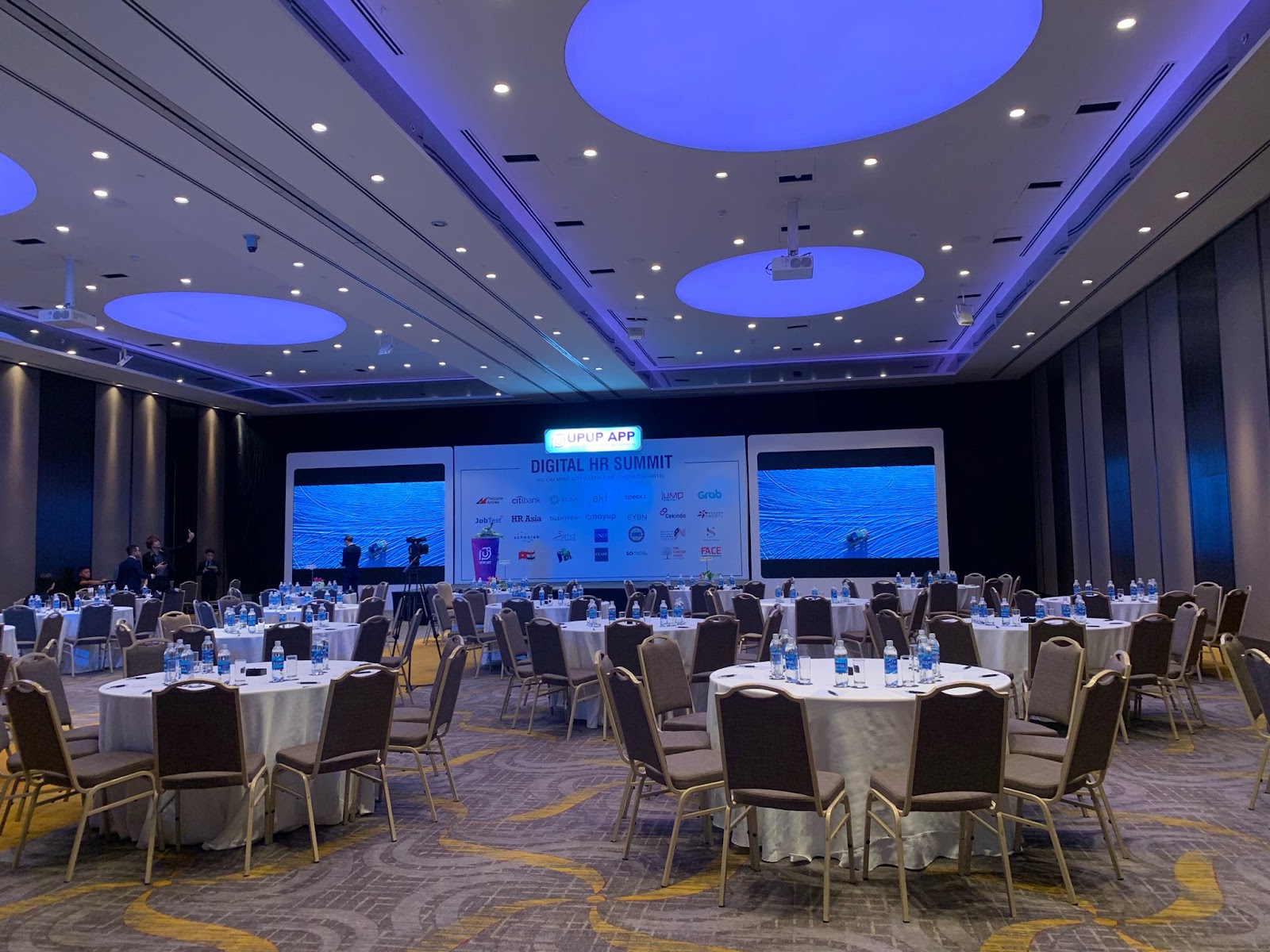 Toàn cảnh trước ngày diễn ra sự kiện "Digital HR Summit 2019" đã được chuẩn bị sẵn sàng