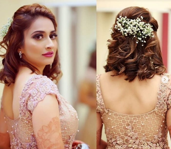 30 Open Hairstyles With Lehengas in 2022 - MyGlamm