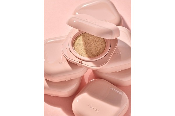 LANEIGE Neo Cushion Glow SPF50 PA++ from W Concept