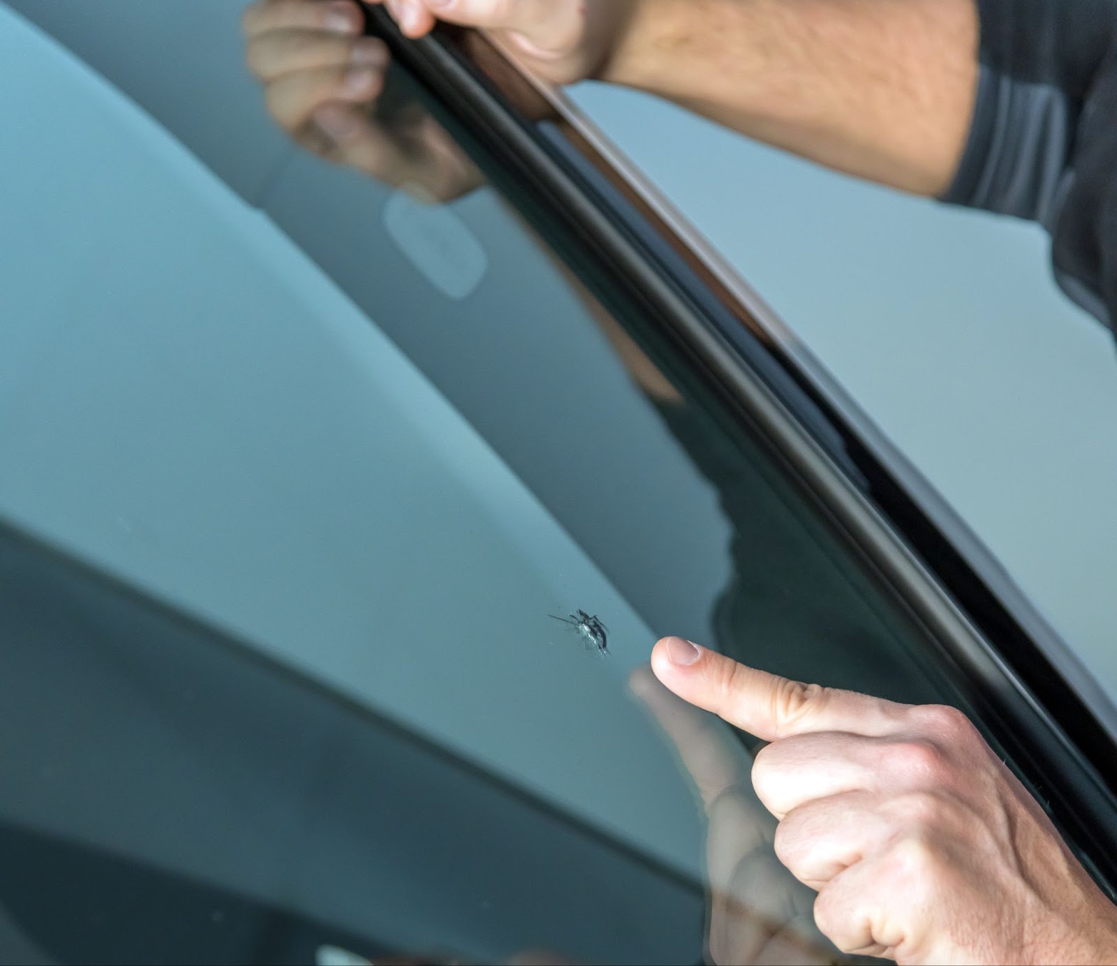 Should I Use My Insurance to Repair or Replace My Windshield?