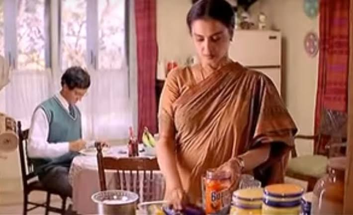 These 5 Product Placement Of Brands In Bollywood Movies Will Give You Advertising Goals