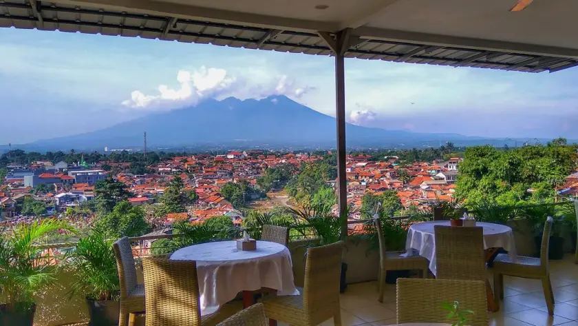 Tempat makan romantis di Bogor 
