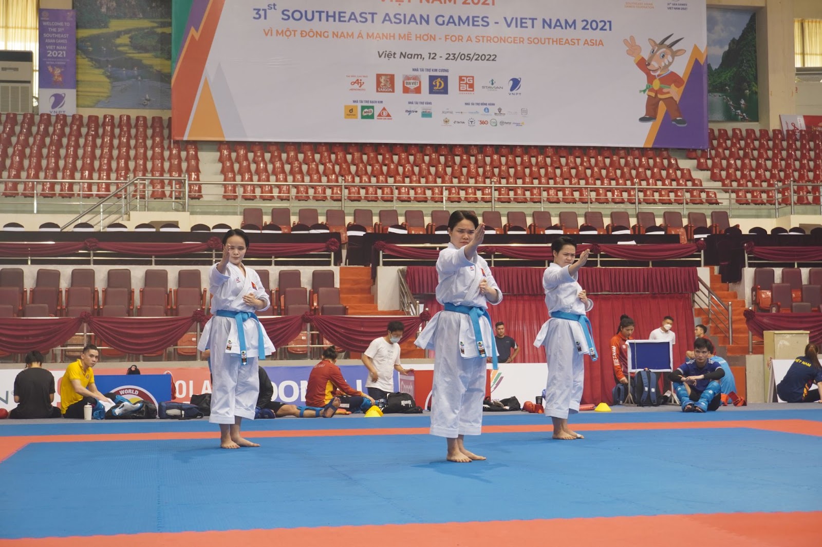 Nguyễn Thị Phương và hành trình đến với tấm huy chương Vàng tại SEA Games 31 - Ảnh 16.