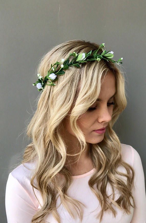 greenery wreath for wedding hairstyle