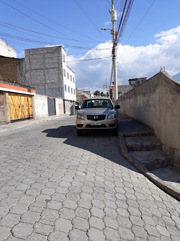 Opiniones de IGHO Ponciano Bajo (Iglesia Cristiana Verbo) en Quito - Iglesia