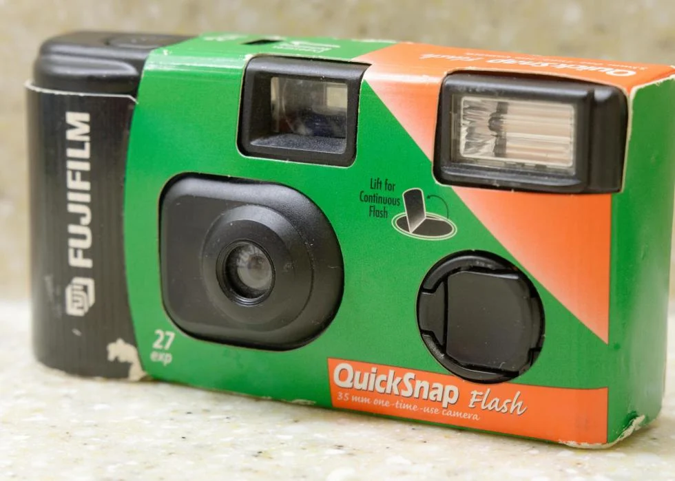 Câmeras Fotográficas descartáveis  — tecnologia do ano de nascimento 1986