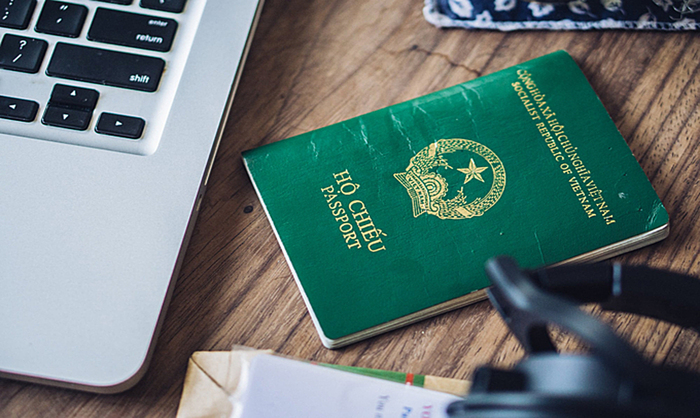 Dịch vụ làm visa Đan Mạch - Hộ chiếu là giấy tờ quan trọng từ khâu chuẩn bị hồ sơ cho đến hành trình của bạn tại Đan Mạch