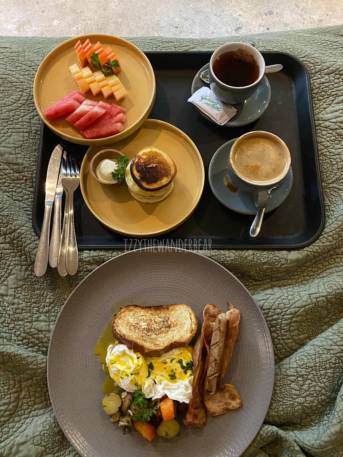 The Saren Breakfast in Bed