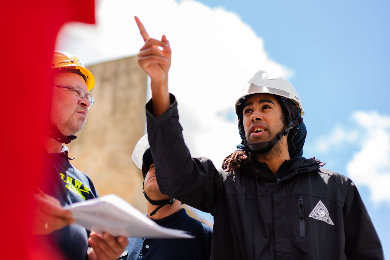workers improving communication in construction job site