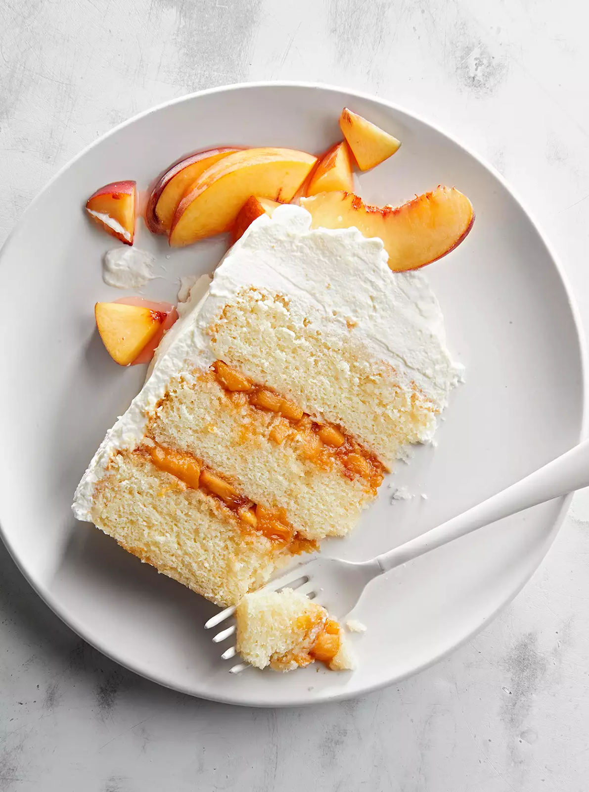 Peaches & Cream Prosecco Cake