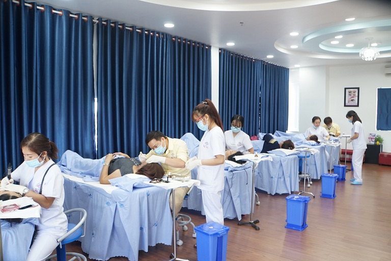 Bệnh viện Thẩm mỹ Ngọc Phú - địa chỉ lkhắc phục các dấu hiệu phun môi bị hỏng an toàn, uy tín.