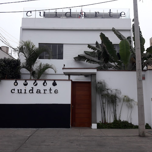 Av Tejada 320, Barranco 15047, Perú