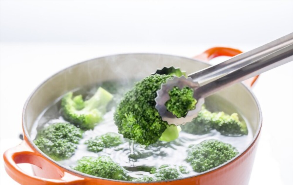 boiling-vegetables
