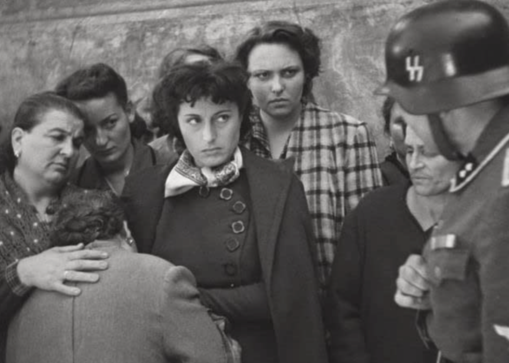 Anna Magnani and cast in a scene from ‘Rome, Open City’