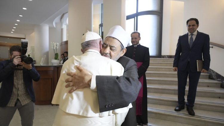 PHỎNG VẤN: Đức Giám mục Công giáo Armenia ở Alexandria: Văn kiện Abu Dhabi của Đức Thánh Cha đang được truyền bá