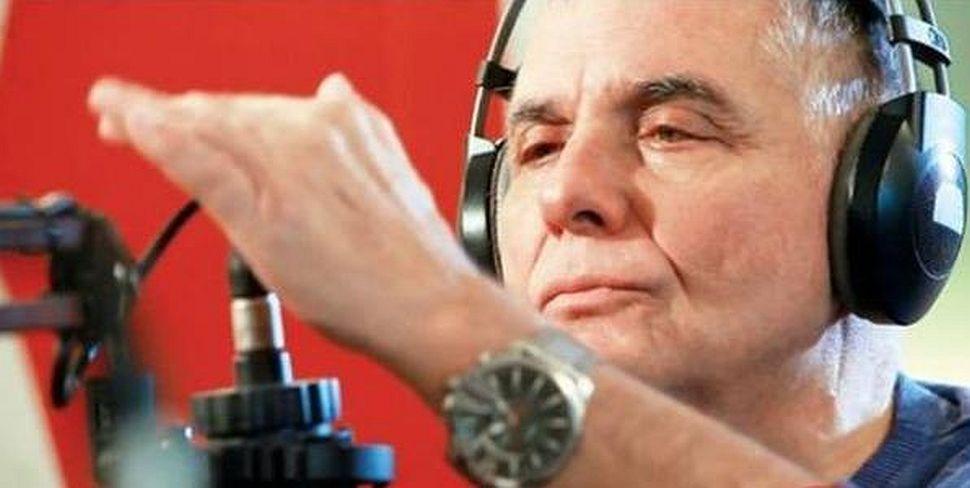Γιώργος Τράγκας: Ακούστε ζωντανά την εκπομπή «Εν Αθήναις» στον ΕΛΛΑΔΑ FM  94,3 | newsbreak