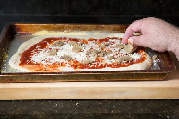 Baking pizza on a cookie sheet