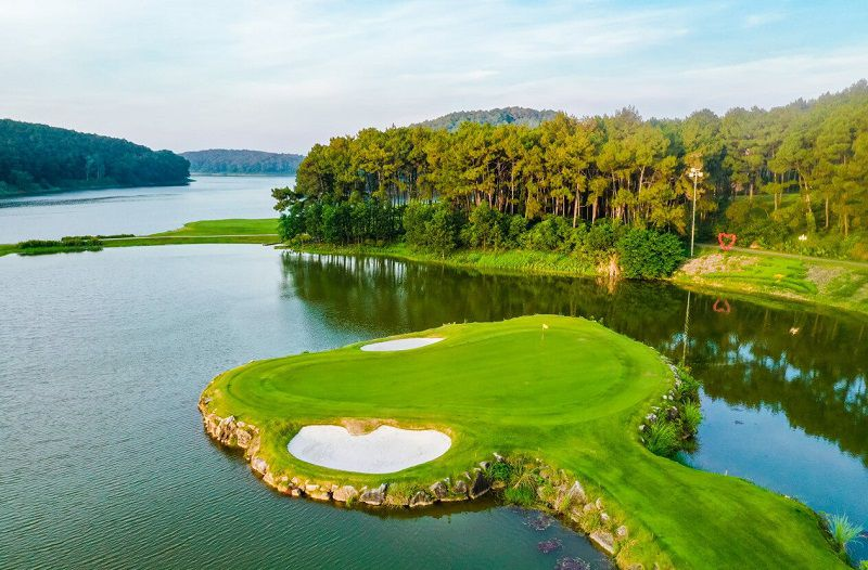 Tour du lịch golf Thanh Hóa - Sân golf Tràng An