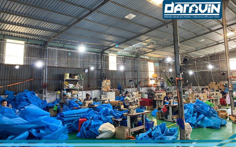 Lưới quấn pallet DARAVIN được sản xuất bởi quy trình nghiêm ngặt đạt chất lượng cao