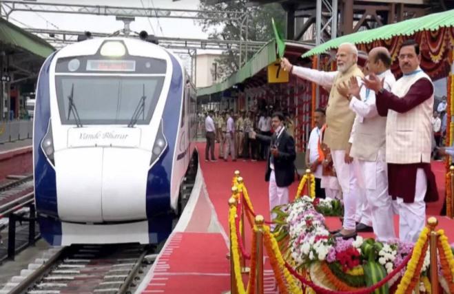 PM Modi to flag off two Vande Bharat trains from Mumbai's Chhatrapati  Shivaji Maharaj Terminus today