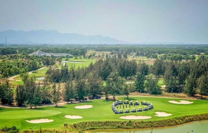 Tour du lịch golf Quảng Nam:Quảng Nam sở hữu nhiều sân golf đạt chuẩn quốc tế, giúp phát triển các tour du lịch golf