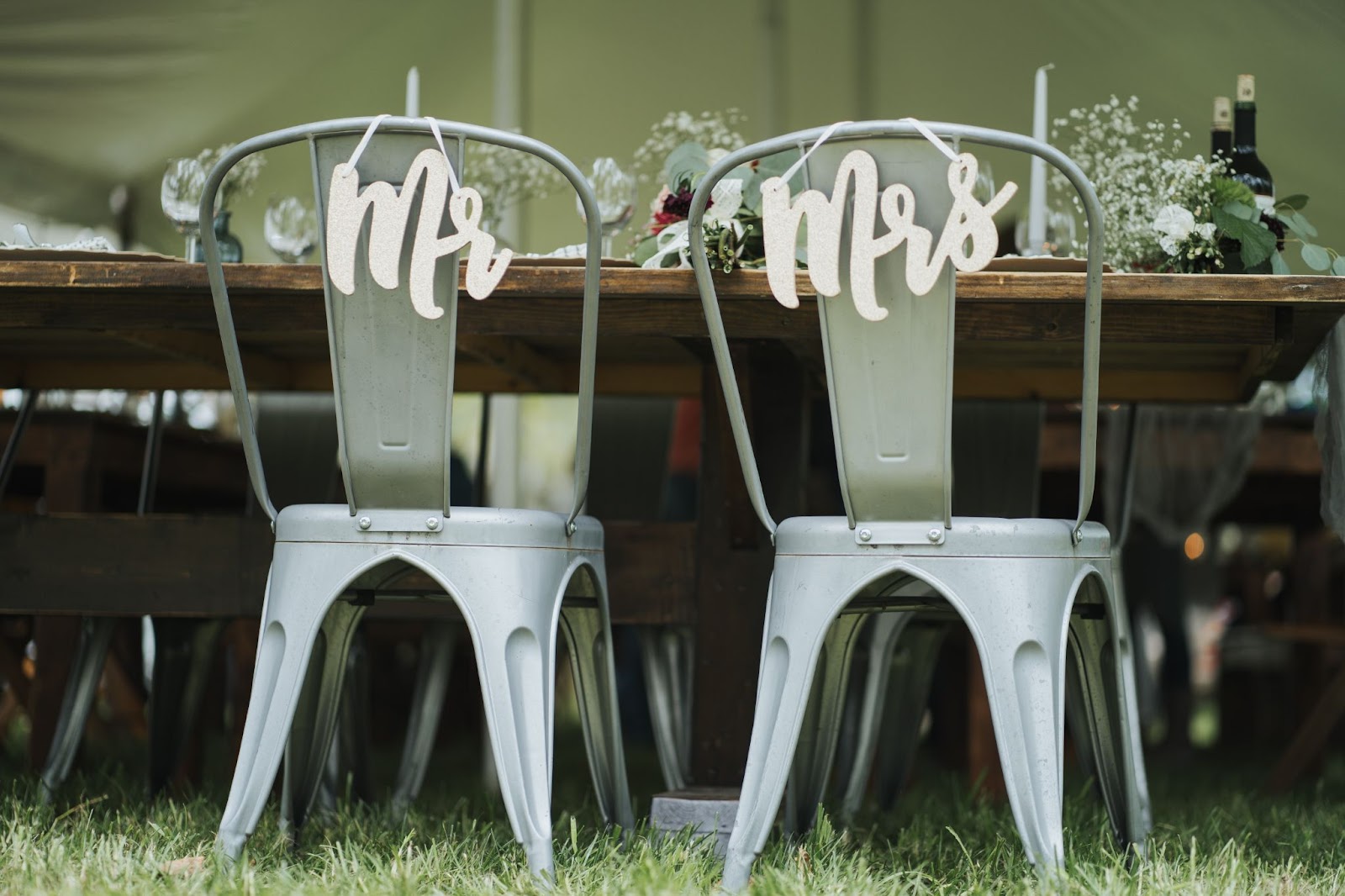 Airbnb wedding reception table