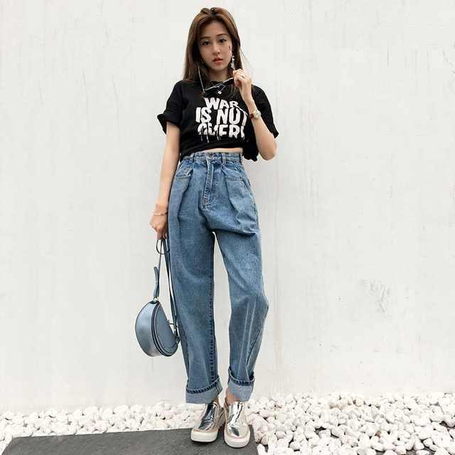 High Waisted Jeans With Crop Top