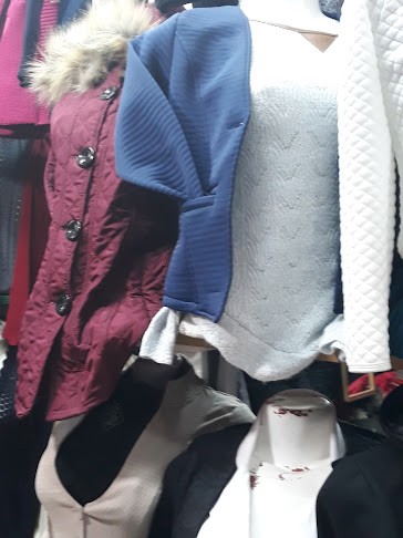 Ropa De Mujer Local 325 - Quito