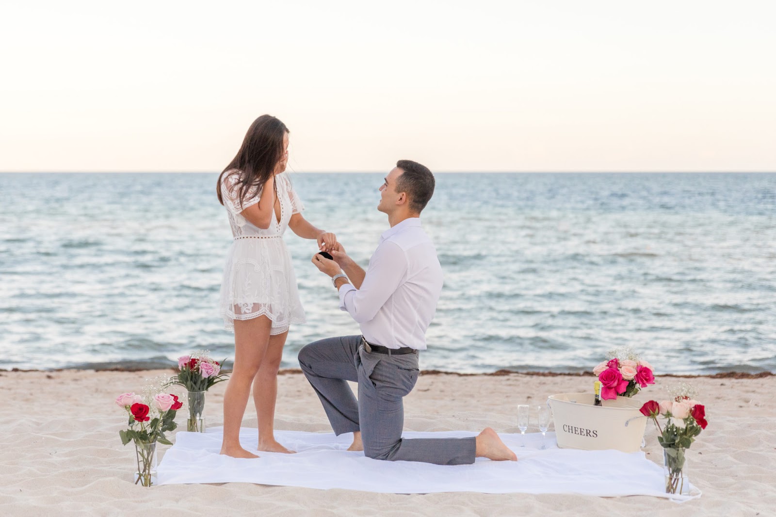 couple proposal at a beach