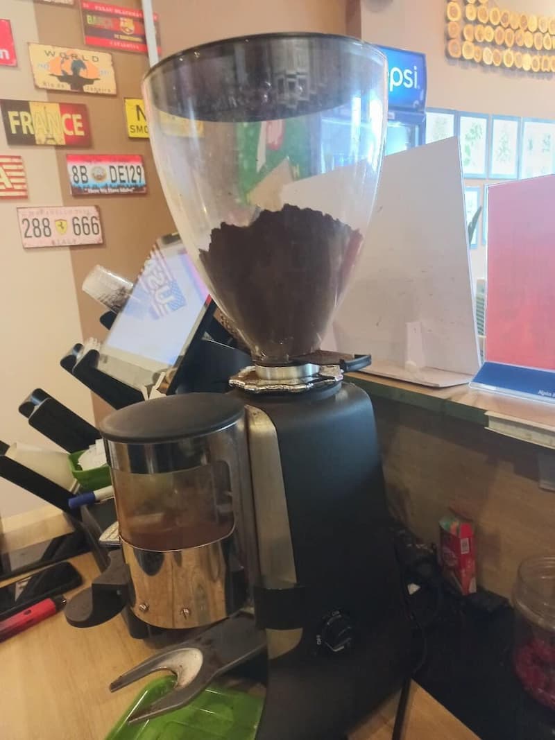 Thu mua máy cafe giúp người dùng xử lý máy cũ khi không còn cần sử dụng