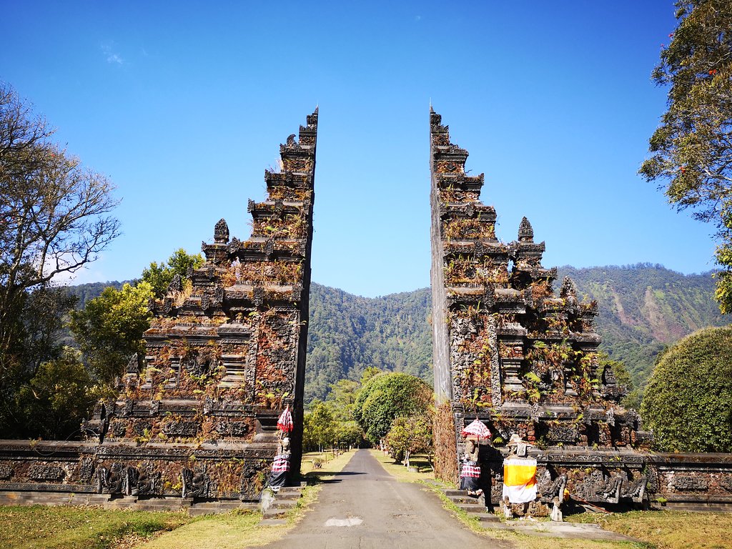 Bali Handara Gate - Instagramable Places in Bali You Should Visit