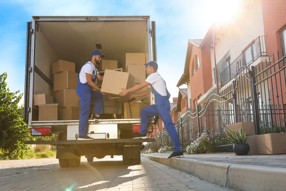 long distance moving costs, leading national moving company, moving industry, commercial movers