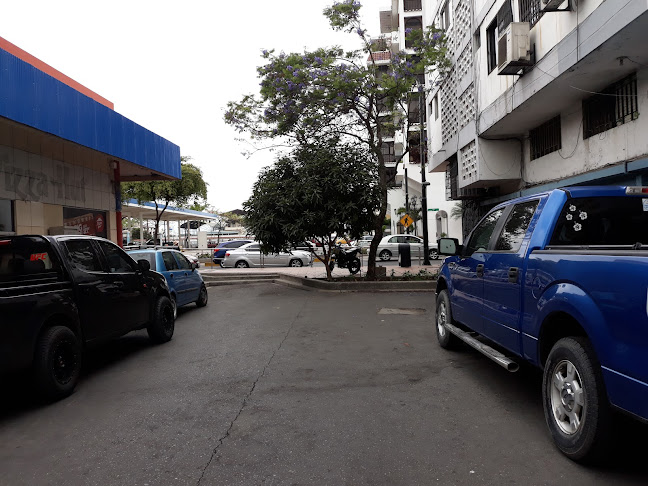 Opiniones de Centro Medico Iturralde en Guayaquil - Médico
